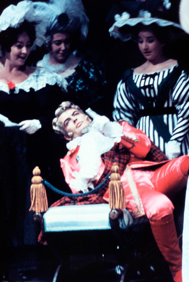Szene aus der Uraufführung von "Der junge Lord", Deutsche Oper Berlin, 1965