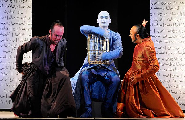 Szenenfoto aus "L'Upupa", Semperoper Dresden, 2009