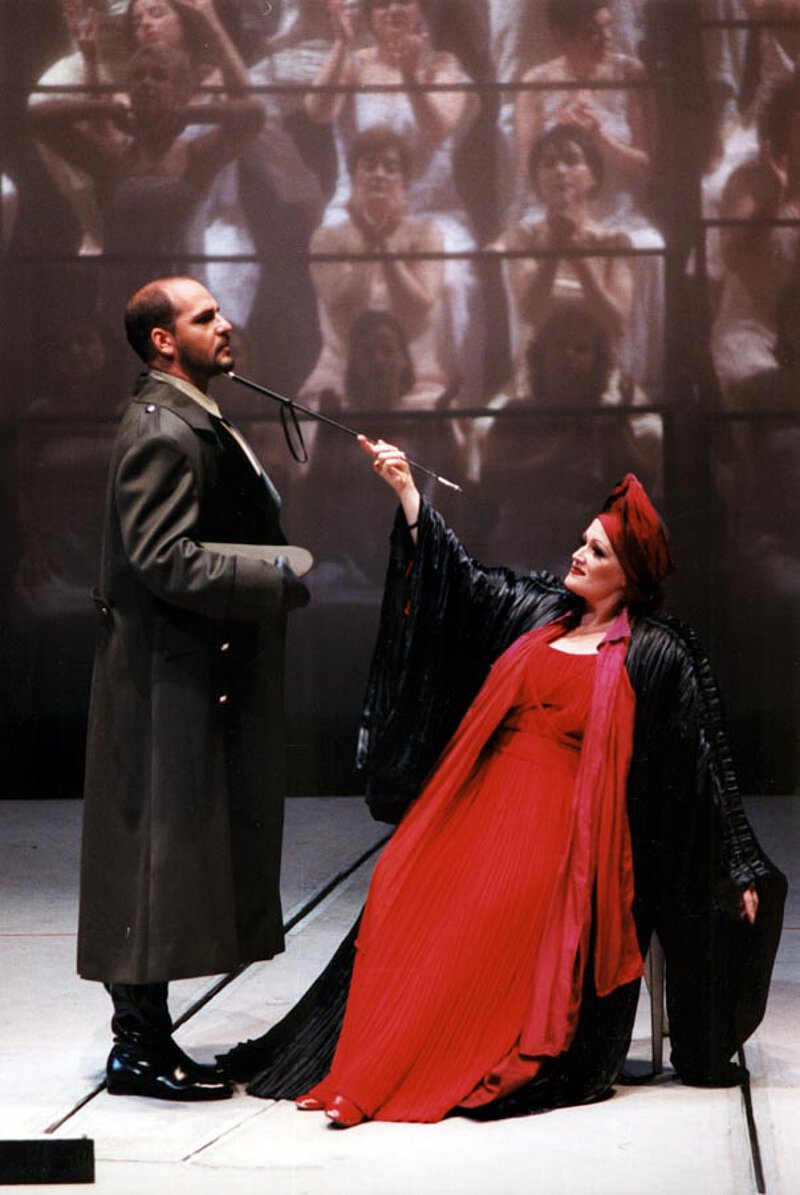 Szene aus "Die Bassariden", Premiere am Teatro Real, Madrid, 3. Juni 1999
