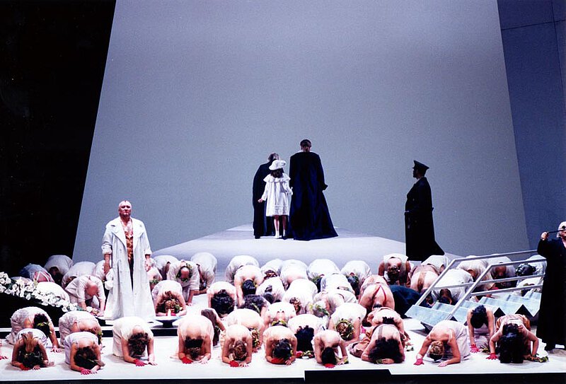 Szene aus "Die Bassariden", Premiere am Teatro Real, Madrid, 3. Juni 1999