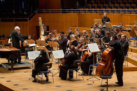 Henzes Requiem in der Tonhalle Düsseldorf, 30.09.2016