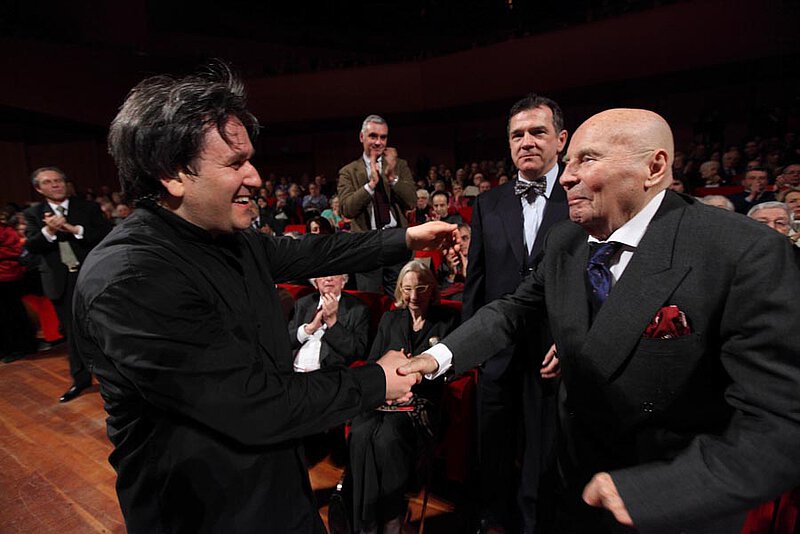 Antonio Pappano mit HWH nach der Uraufführung von "Immolazione" im Auditorium Parco della Musica, Rom 2010