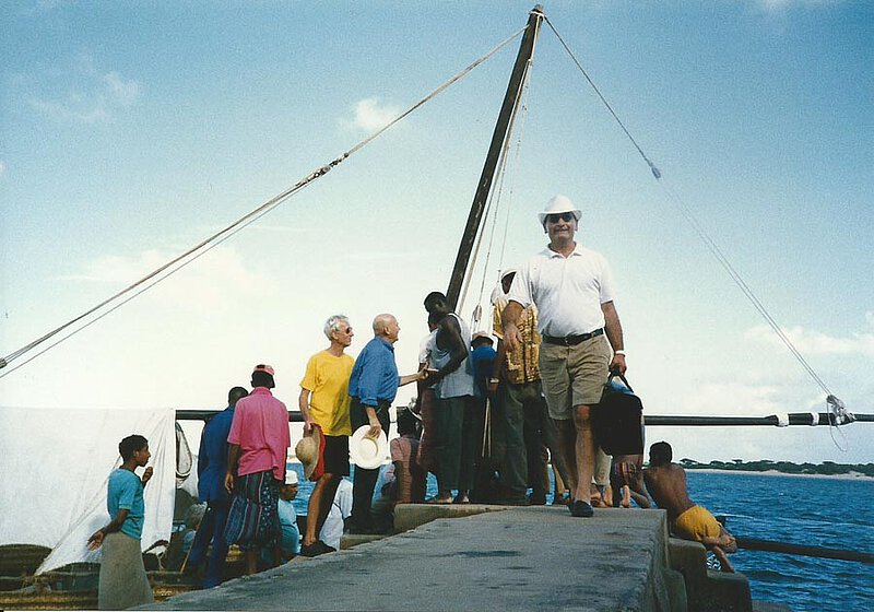 Mit Fausto Moroni bei einem Ausflug mit Dau auf Lamu, 1995
