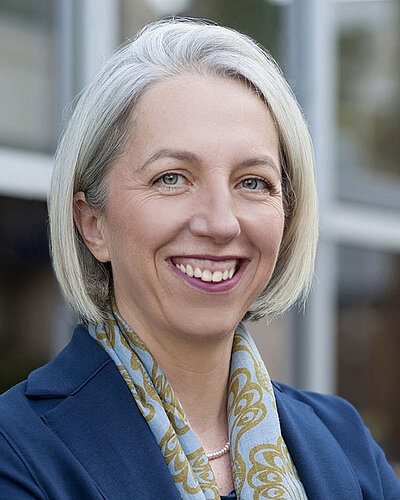 Antje Tumat - deutsche Musikwissenschaftlerin, Speerspitze der Henzeforschung, Uni Detmold
