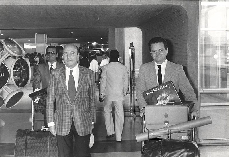 Mit Fausto Moroni bei der Abreise von der Filmpremiere "Un Amour de Swann". Paris, 1984