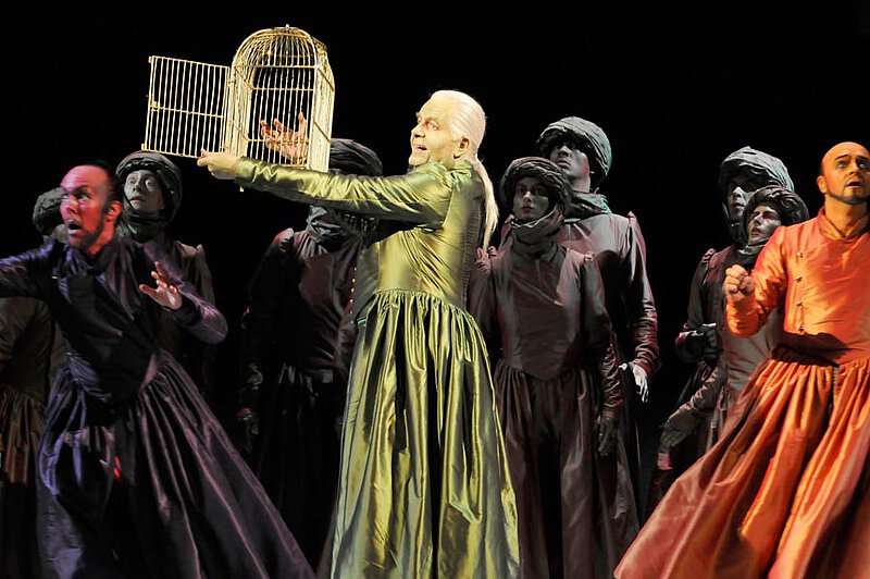 Szenenfoto aus "L'Upupa", Semperoper Dresden, 2009