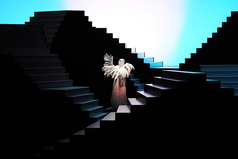 Szenenfoto aus "L'Upupa", Semperoper Dresden, 2009