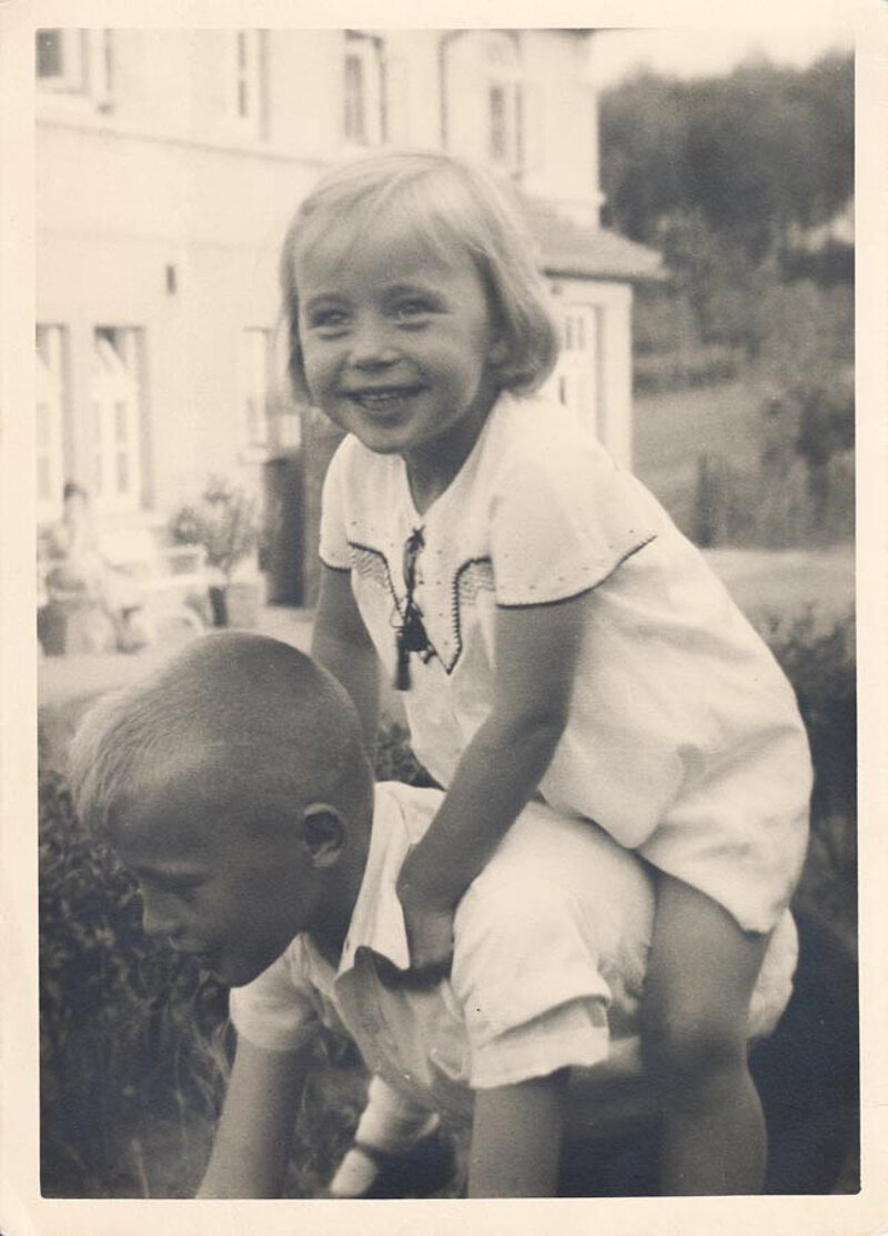 Elisabeth und Hans Werner Henze, Bielefeld ca 1931