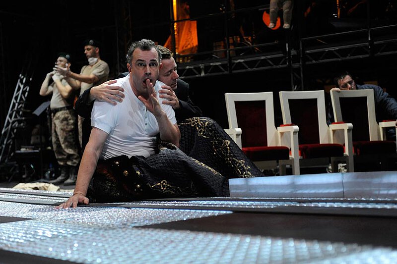 Premiere von "Wir erreichen den Fluss", Semperoper Dresden 2012