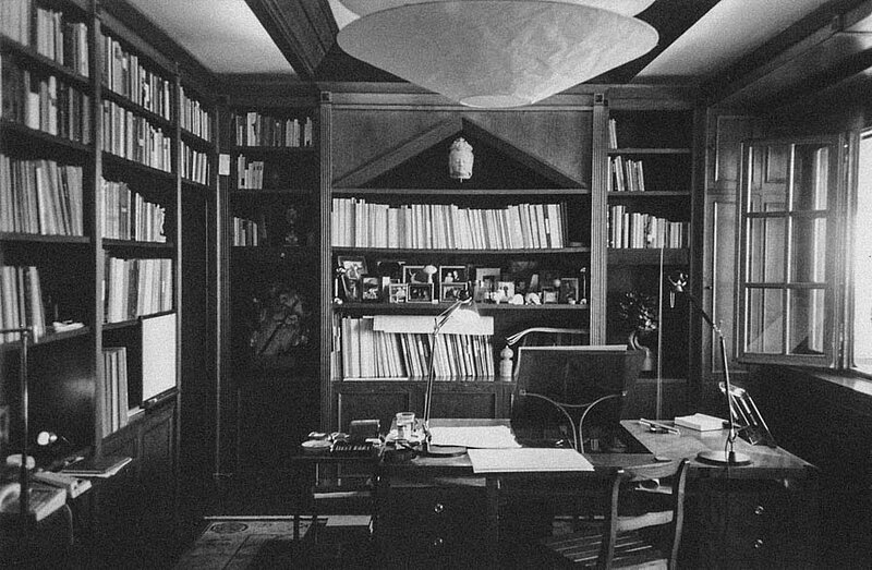 In seinem Arbeitszimmer auf La Leprara, 1988