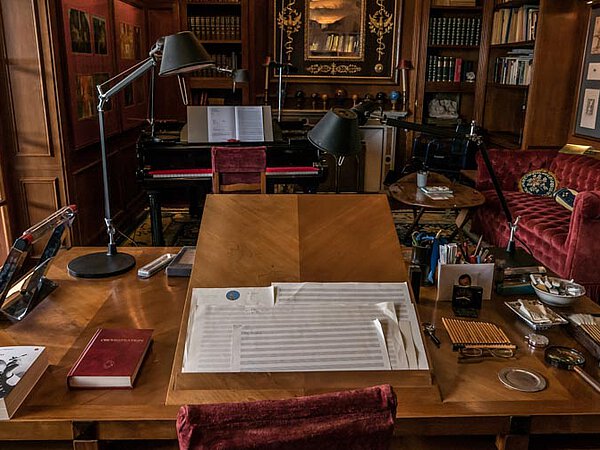 Desk in the studio of HWH on La Leprara, 2018