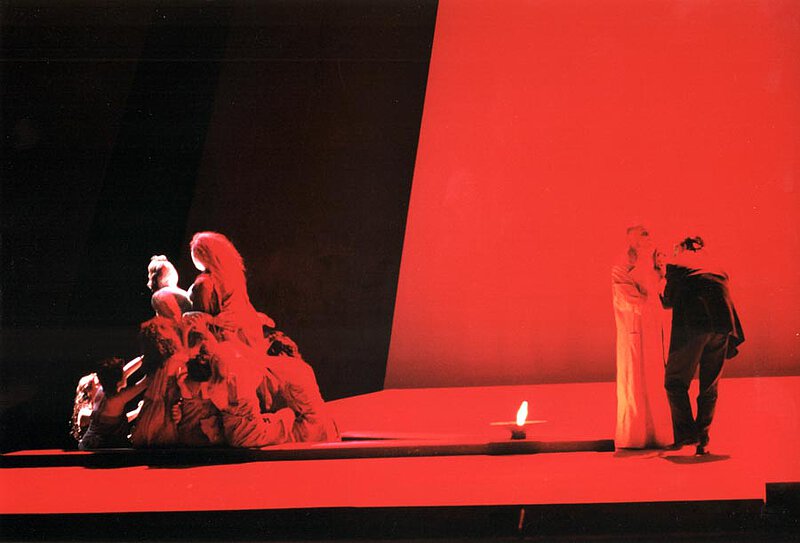 Szene aus "Die Bassariden", Premiere am Teatro Real, Madrid, 3. Juni 1999
