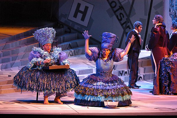 Szene aus "Der junge Lord", Stadttheater Klagenfurth, 2005