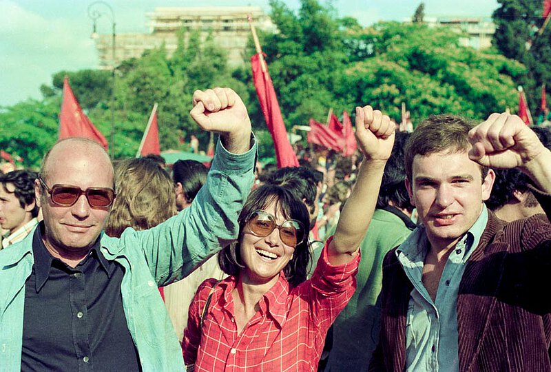 Mit Jens Brockmeier bei der Freudenfeier zum Wahlsieg der P.C.I. auf der Piazza S. Giovanni, Rom 17. Mai 1975