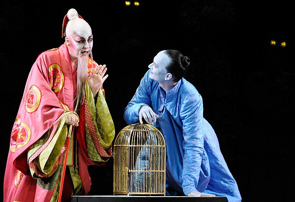 Szenenfoto aus "L'Upupa", Semperoper Dresden, 2009