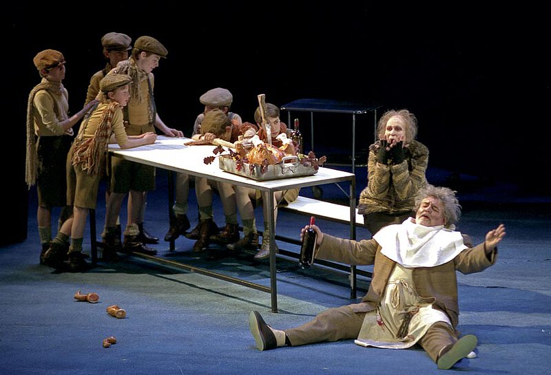 Szenenfoto der Pariser Erstaufführung von "Pollicino", Théâtre du Chatelet, Paris 2005