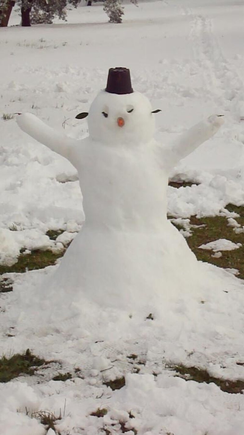 Erster, jemals gebauter Schneemann auf La Leprara, Februar 2012