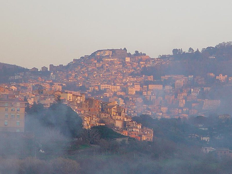 Marino und Rocca di Papa im Winter vom Garten von La Leprara aus gesehen, 2009